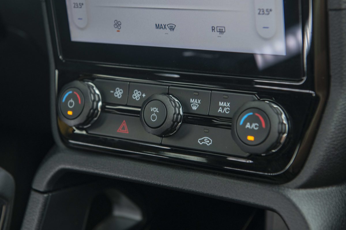 Trang chủ Ford Suối Tiên chính hãng