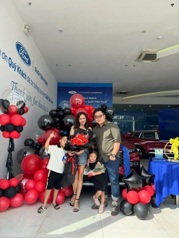 Trang chủ Ford Suối Tiên chính hãng